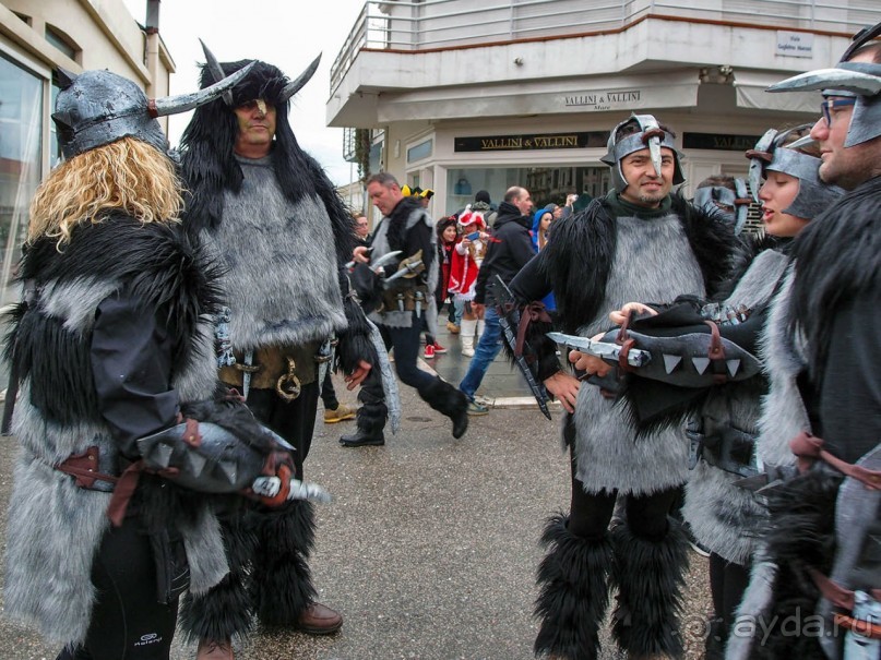 Посланцы мира аллегорий (Виареджо)
