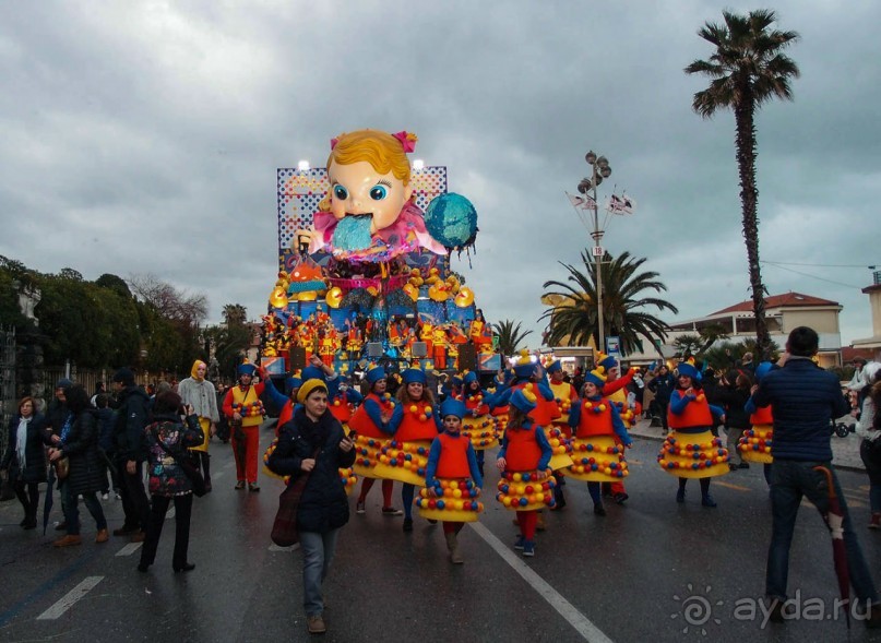 Посланцы мира аллегорий (Виареджо)