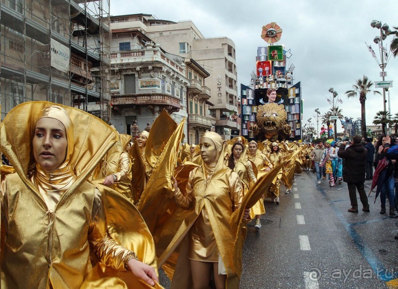Посланцы мира аллегорий (Виареджо)