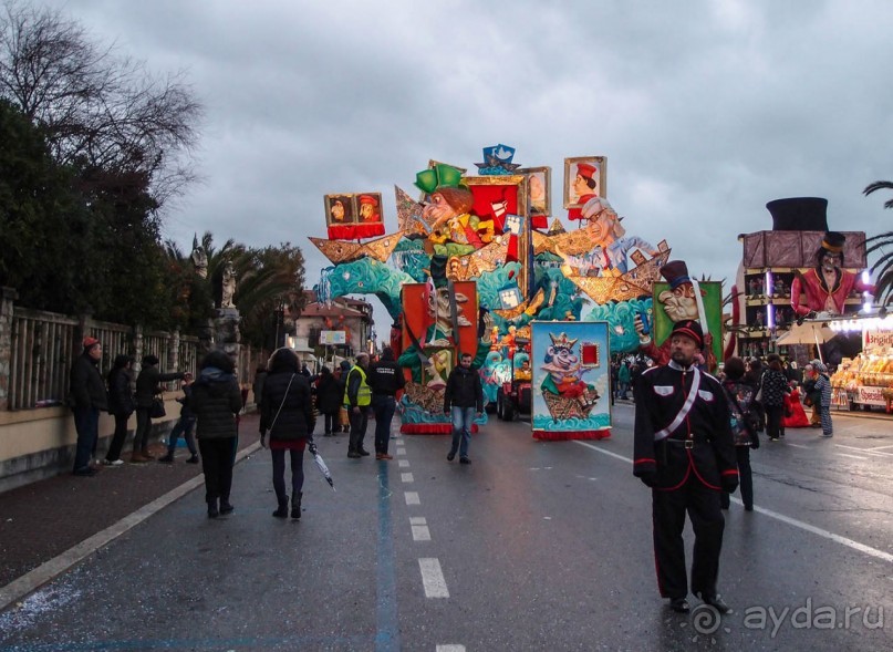 Посланцы мира аллегорий (Виареджо)