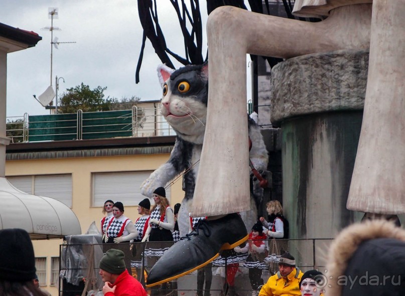 Посланцы мира аллегорий (Виареджо)