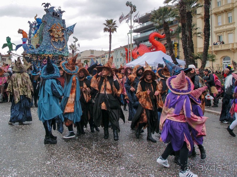 Посланцы мира аллегорий (Виареджо)