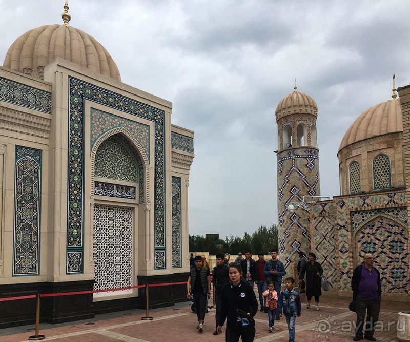 Долгий день в дождливом Самарканде Долгий день в дождливом Самарканде