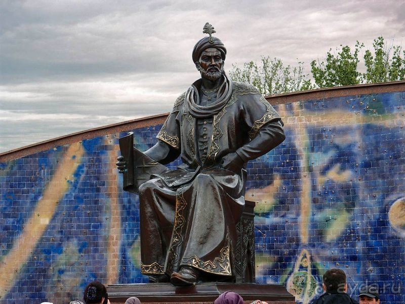 Долгий день в дождливом Самарканде Долгий день в дождливом Самарканде