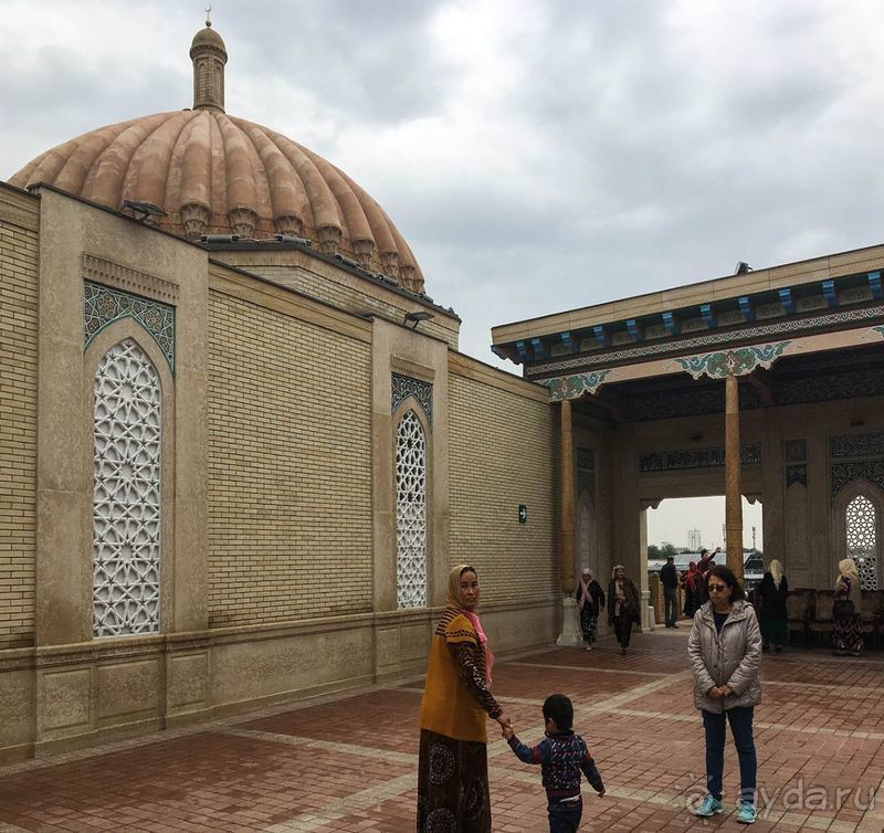 Долгий день в дождливом Самарканде Долгий день в дождливом Самарканде