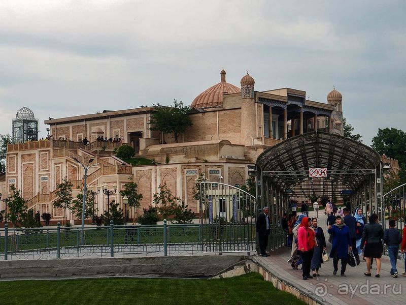 Долгий день в дождливом Самарканде Долгий день в дождливом Самарканде