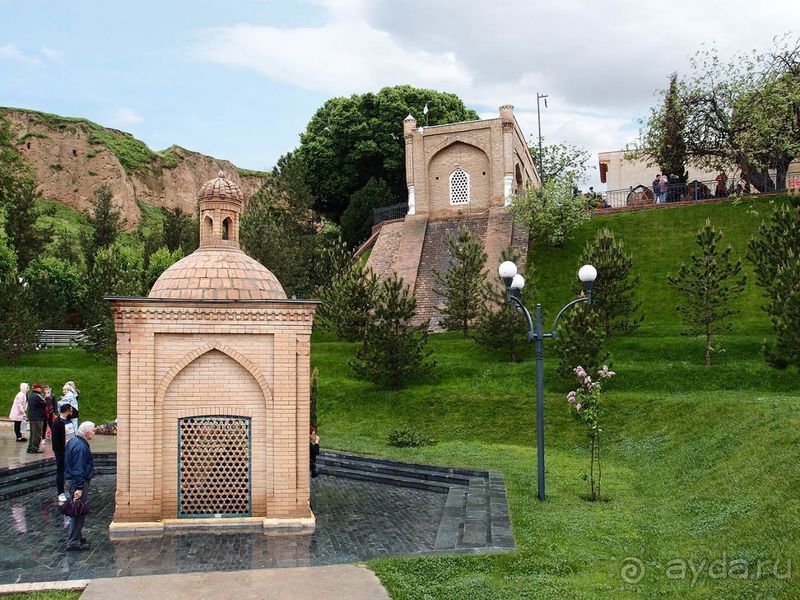 Долгий день в дождливом Самарканде Долгий день в дождливом Самарканде
