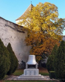 Церковь — крестьянская крепость