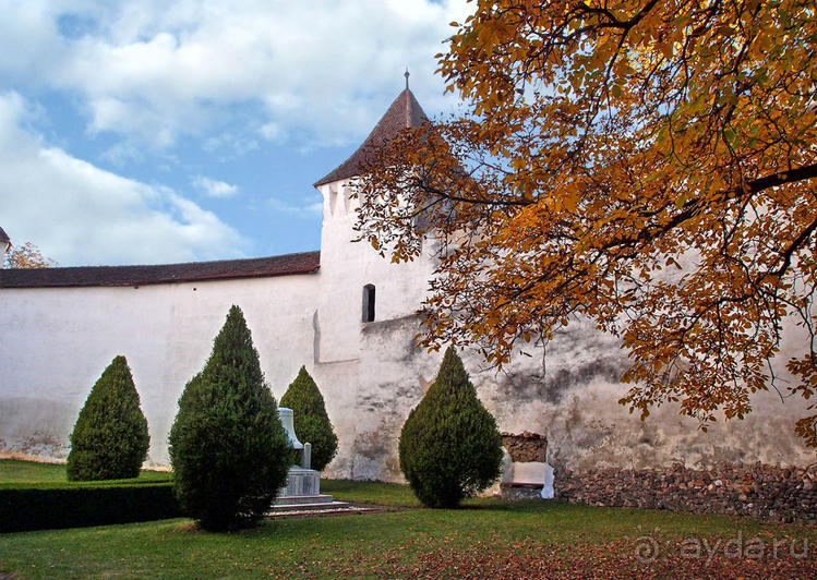 Церковь — крестьянская крепость