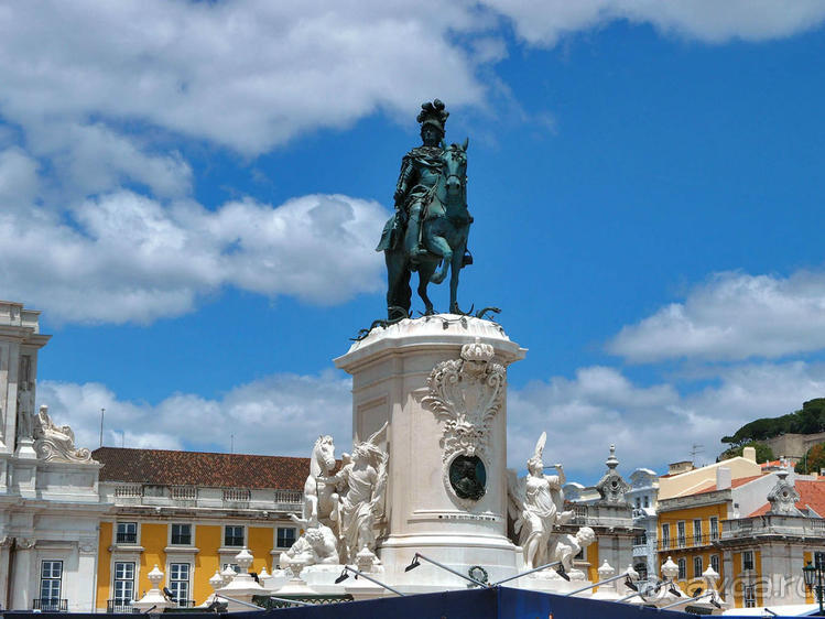 В эпицентре