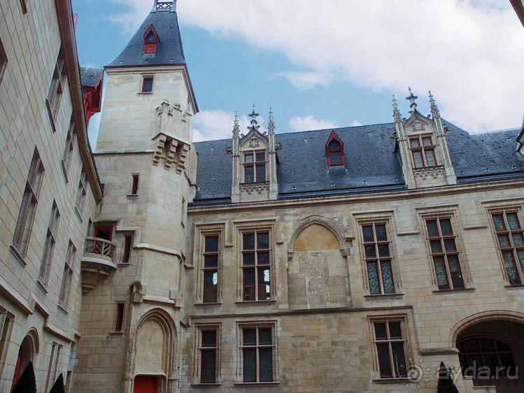 На улице Фигов