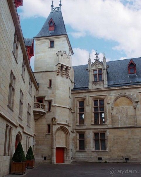 На улице Фигов