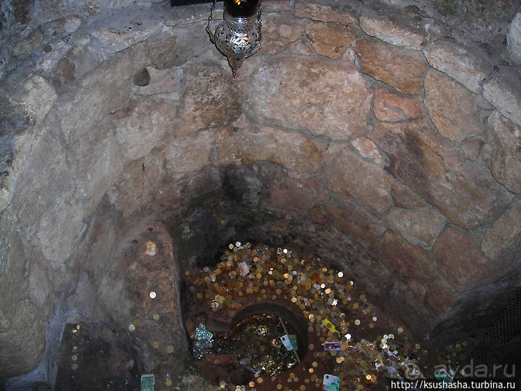 Церковь Благовещенья Марии у источника