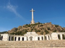 Крест над долиной Гвадаррамы
