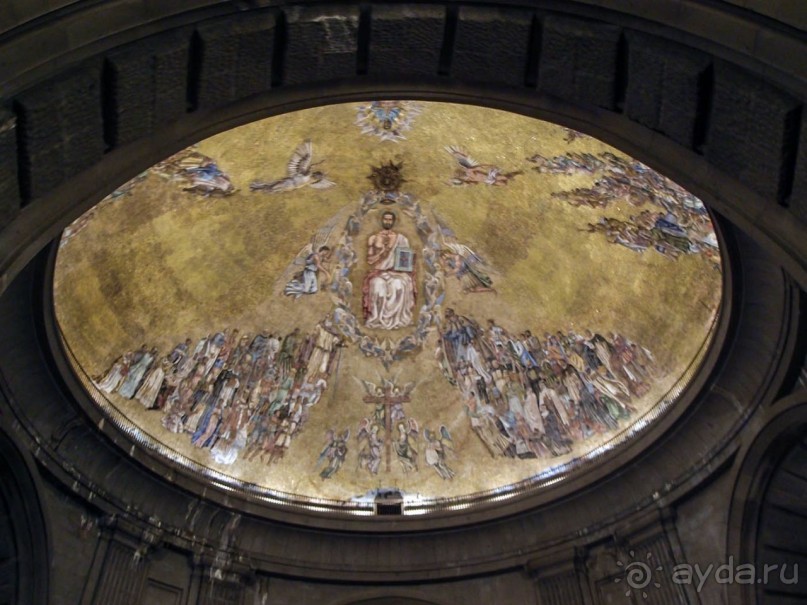 Крест над долиной Гвадаррамы