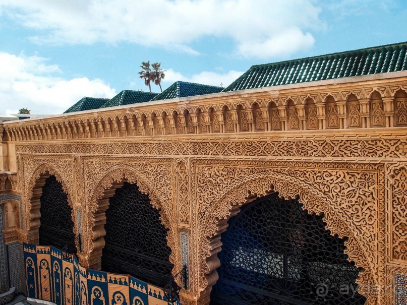 Младшая сестра Хиральды и Королевский мавзолей