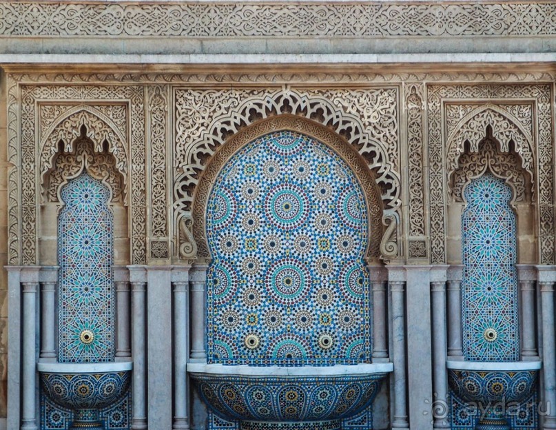 Младшая сестра Хиральды и Королевский мавзолей