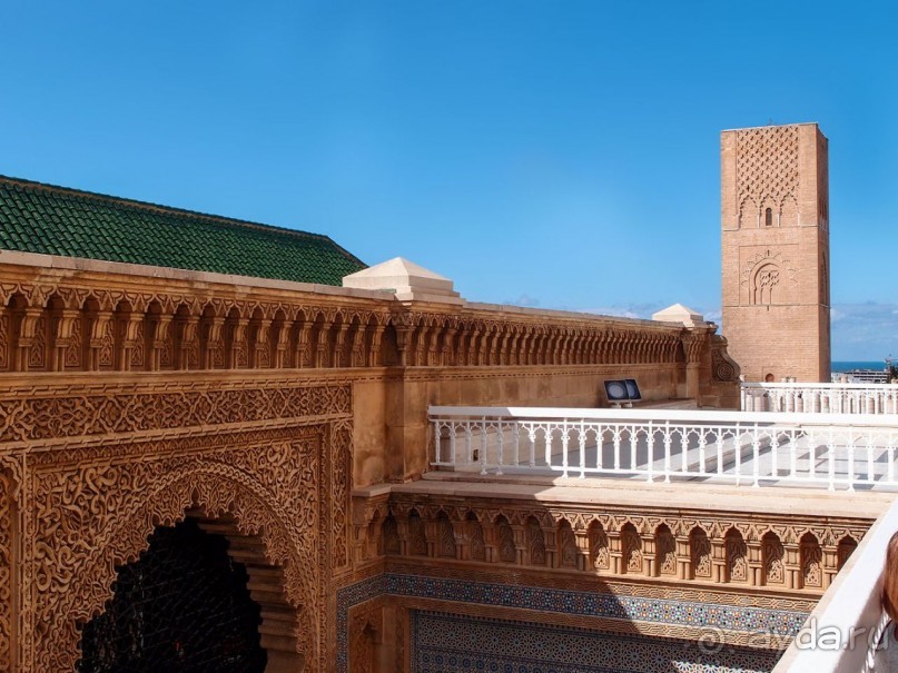 Младшая сестра Хиральды и Королевский мавзолей