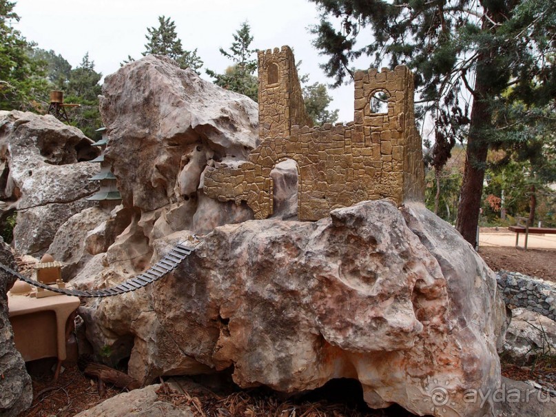 Ботанический сад Иерусалима и Стена Плача в праздничный день