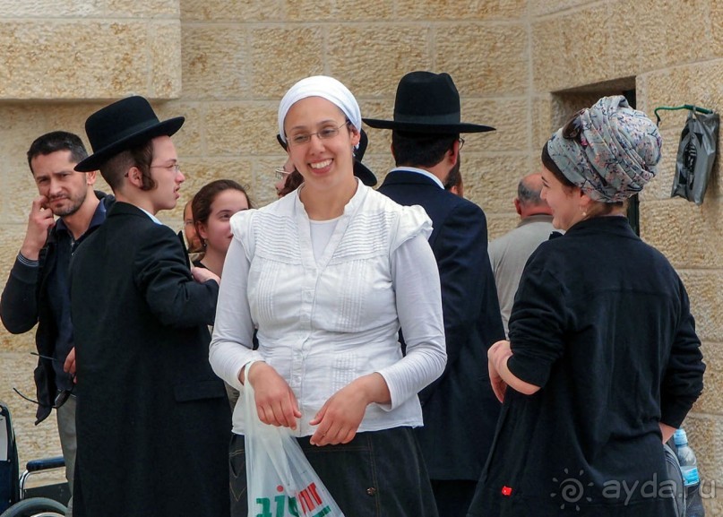 Ботанический сад Иерусалима и Стена Плача в праздничный день