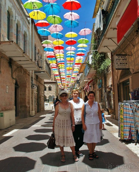 Иерусалимские мотивы, международный арт и французский вкус