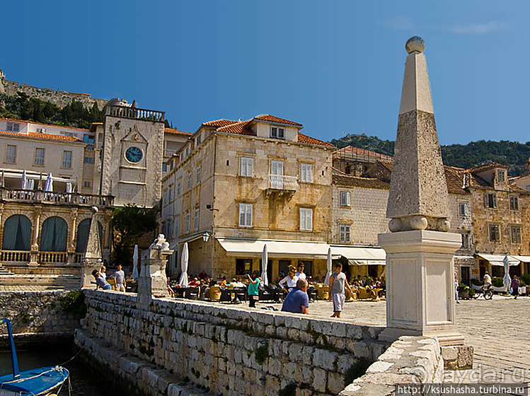 Дворец, который построил поэт