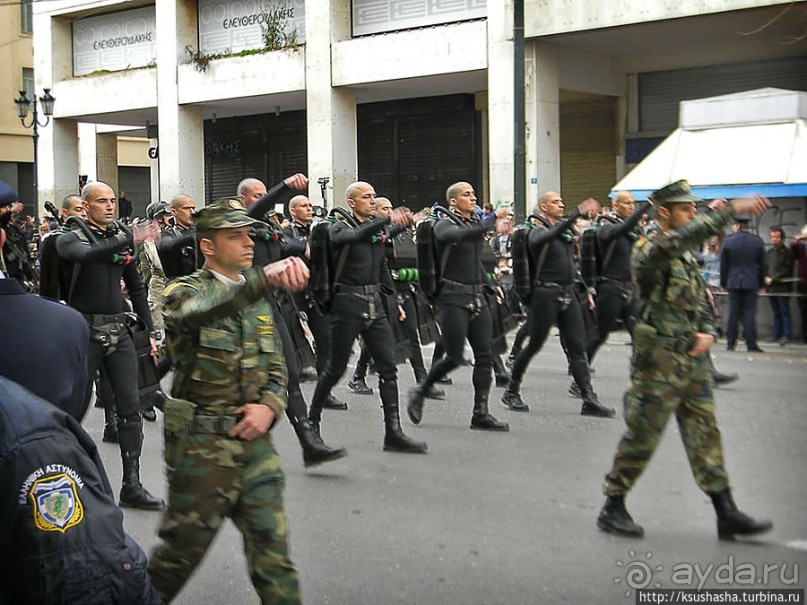 Альбом отзыва "День Независимости Греции и военный парад"