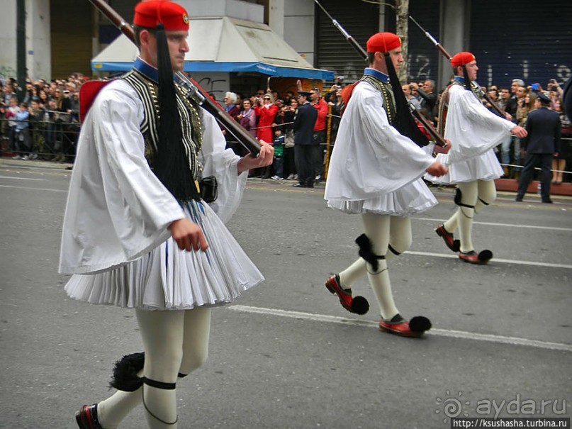 Альбом отзыва "День Независимости Греции и военный парад"