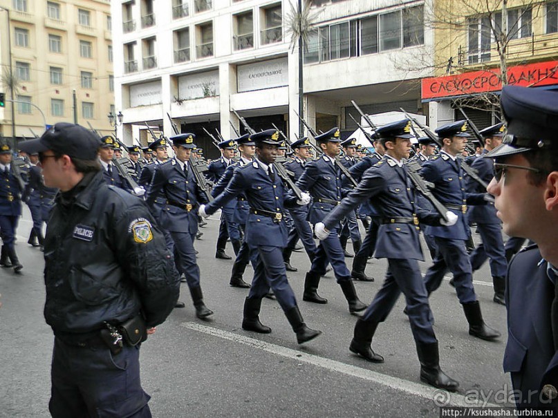 Альбом отзыва "День Независимости Греции и военный парад"