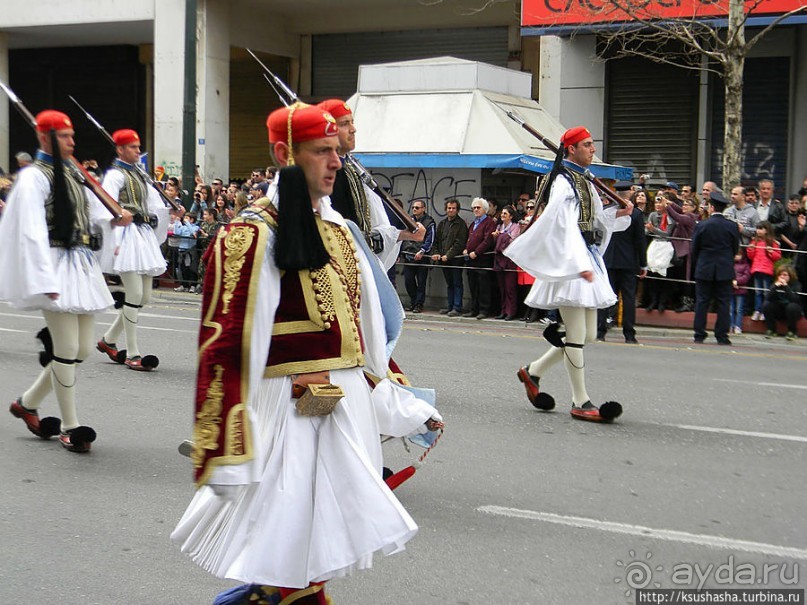 День Независимости Греции и военный парад