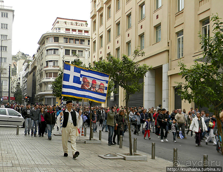 День Независимости Греции и военный парад