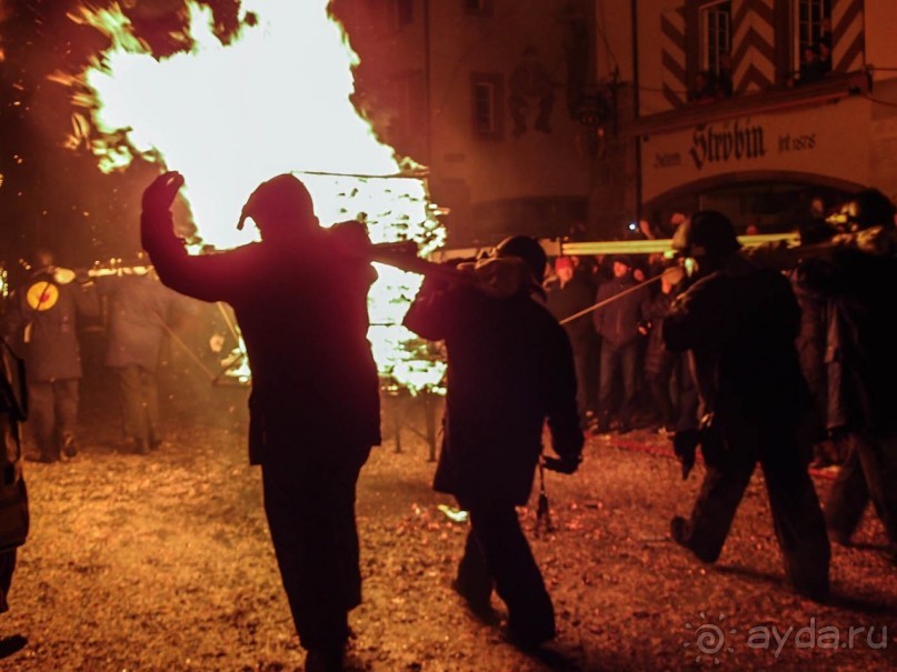 Листаль зажигает