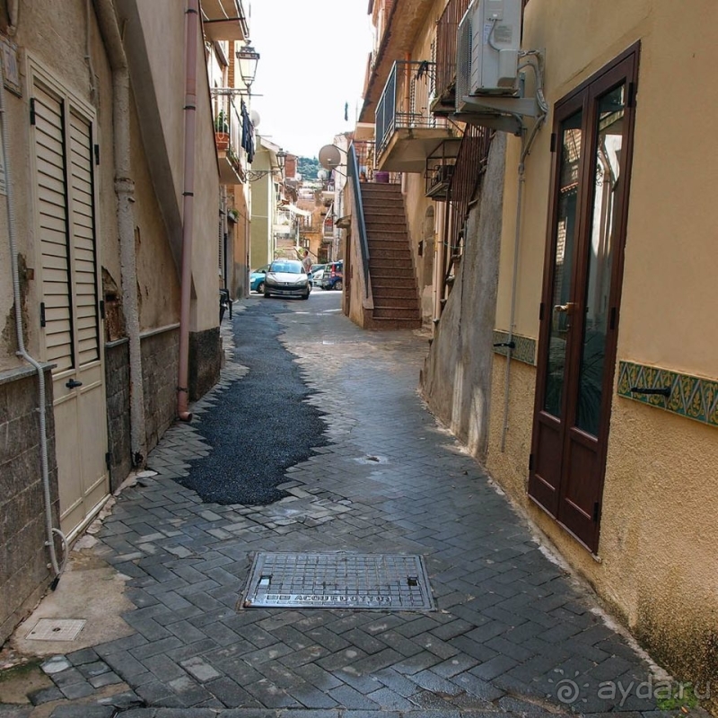 Альбом истории "В царстве керамики Санто — Стефано"