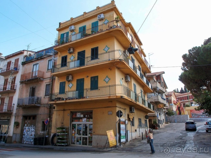 Альбом истории "В царстве керамики Санто — Стефано"