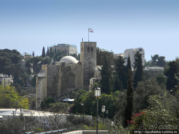 Похожая на северные замки