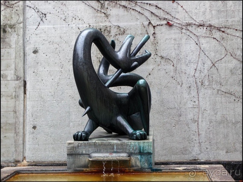 В поиске символов