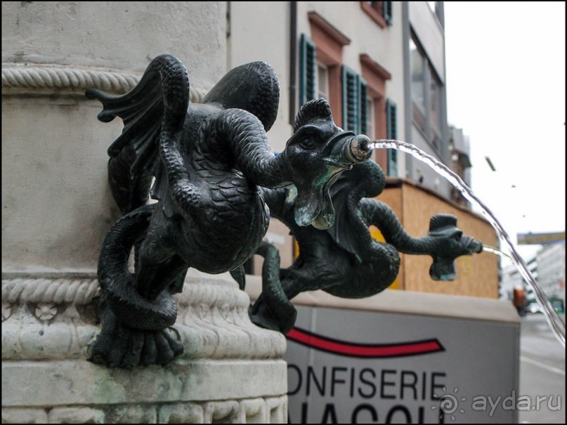 В поиске символов