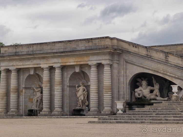 Лебединая сказка в парке Шантийи