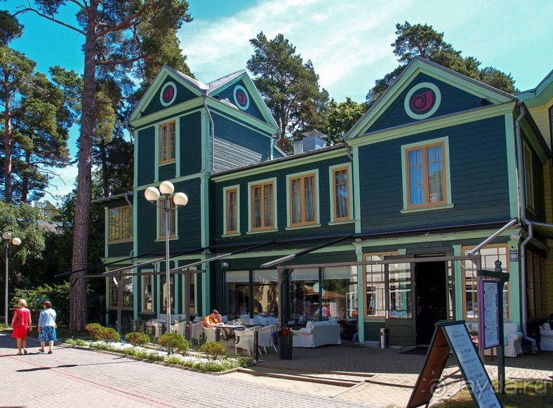 Альбом отзыва "Деревянное кружево Юрмалы"