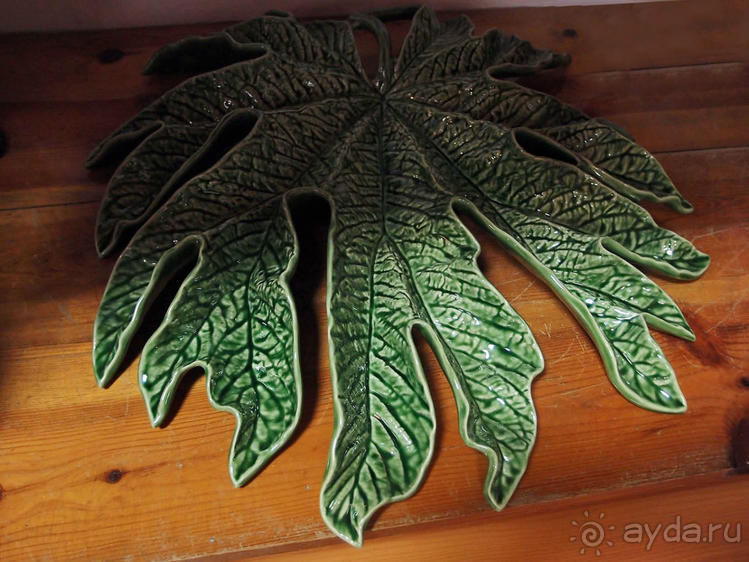 Зелёная майолика Калдаш-да-Раиньи