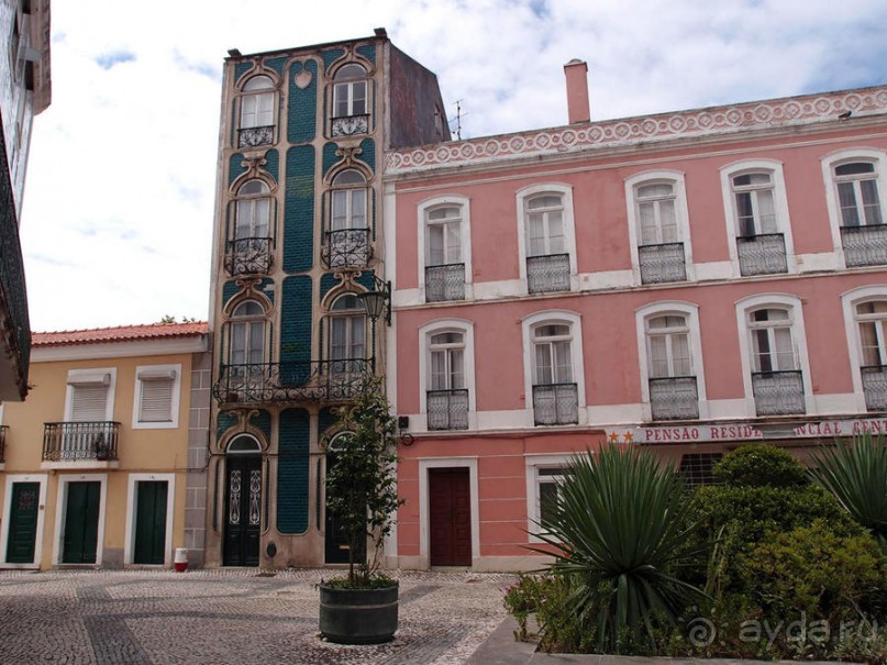 Зелёная майолика Калдаш-да-Раиньи