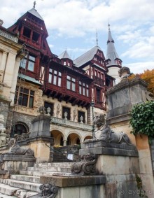 Пелеш в пылающем наряде