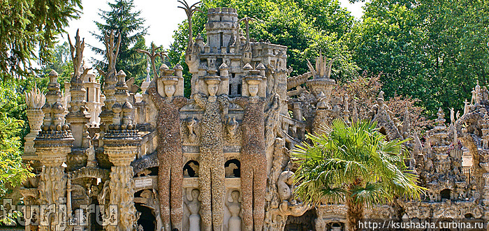 Дворец почтальона — фантазера и мечтателя