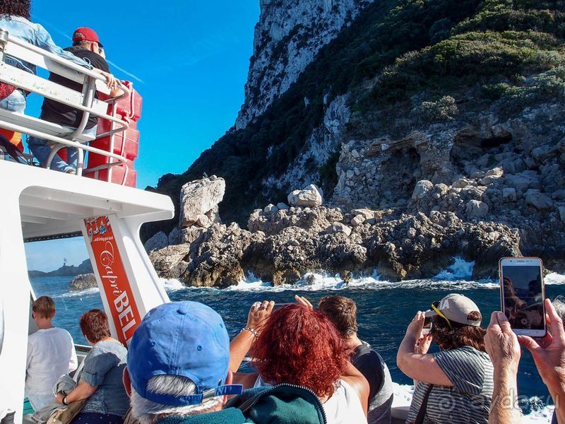 Вокруг Капри из порта Marina Grande