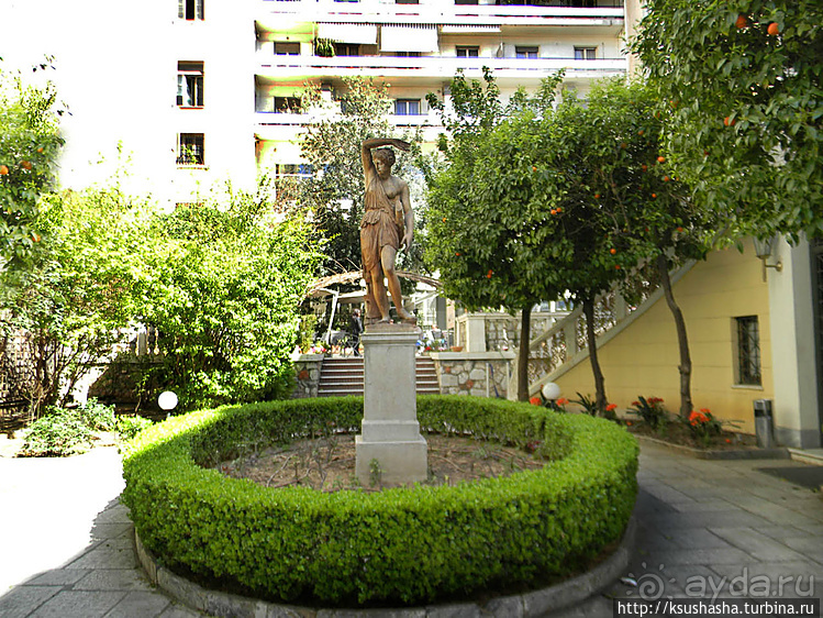 Илионский дворец полон древних монет