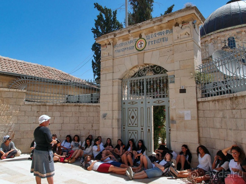 Альбом отзыва "Афро-лики"