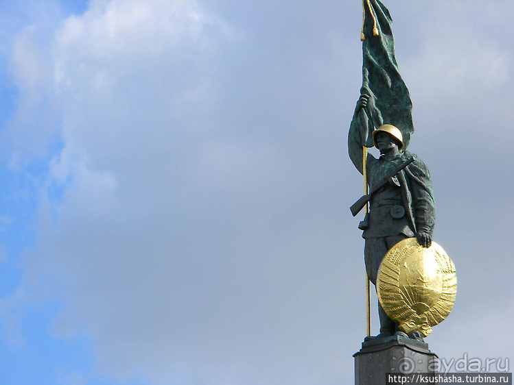 Гардкирхе или маленькое приключение возле Шварценбергплатц