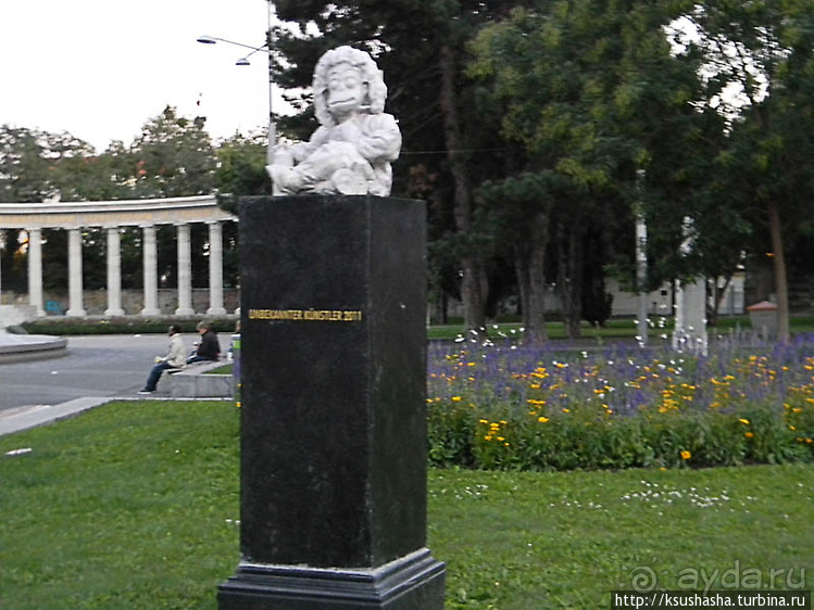 Гардкирхе или маленькое приключение возле Шварценбергплатц