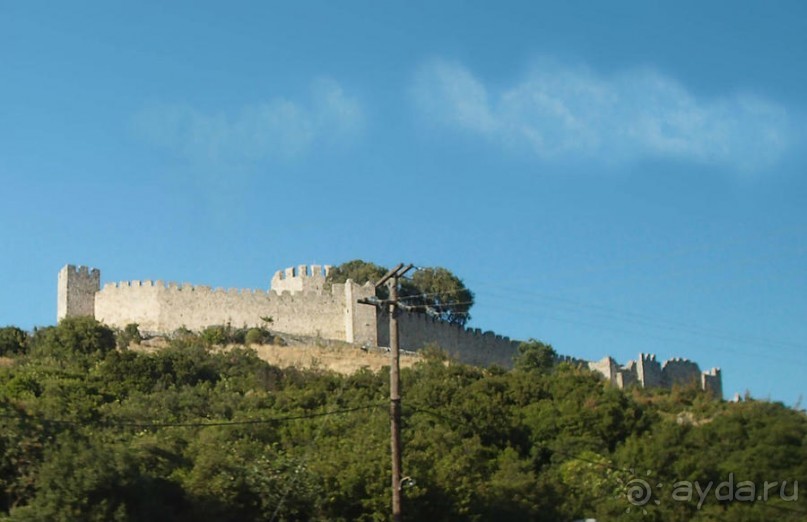 Святой источник в долине Темпи