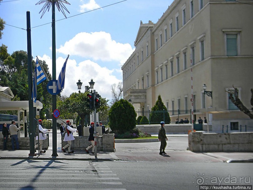 Синтагма. В погоне за эвзонами